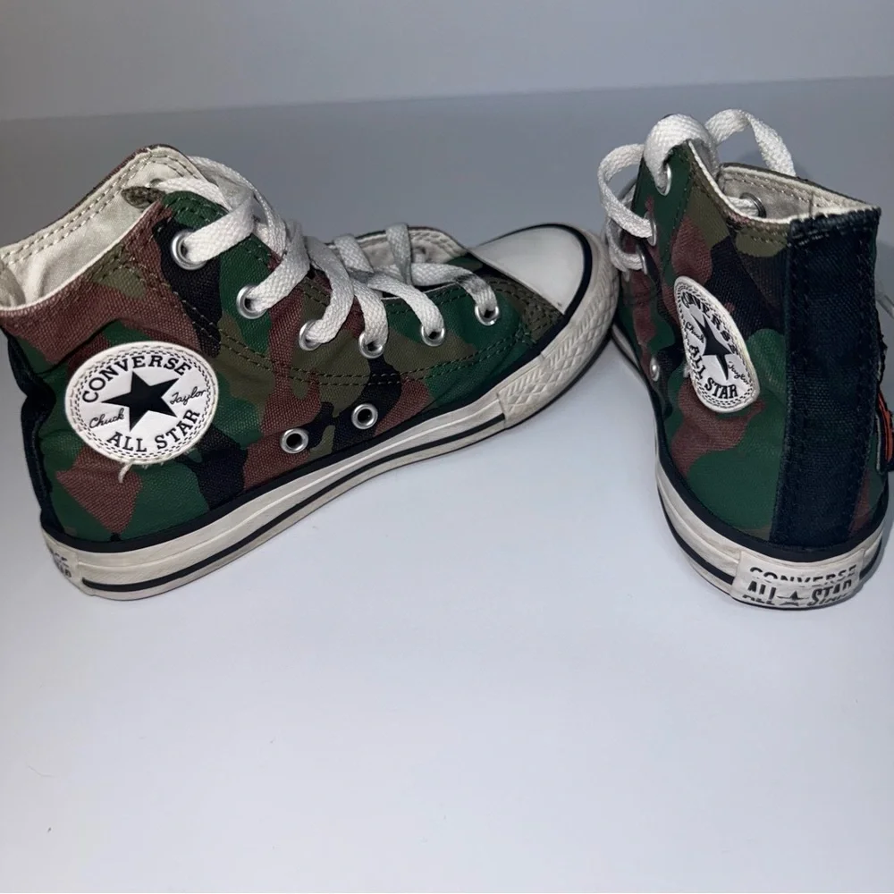 Converse product pair